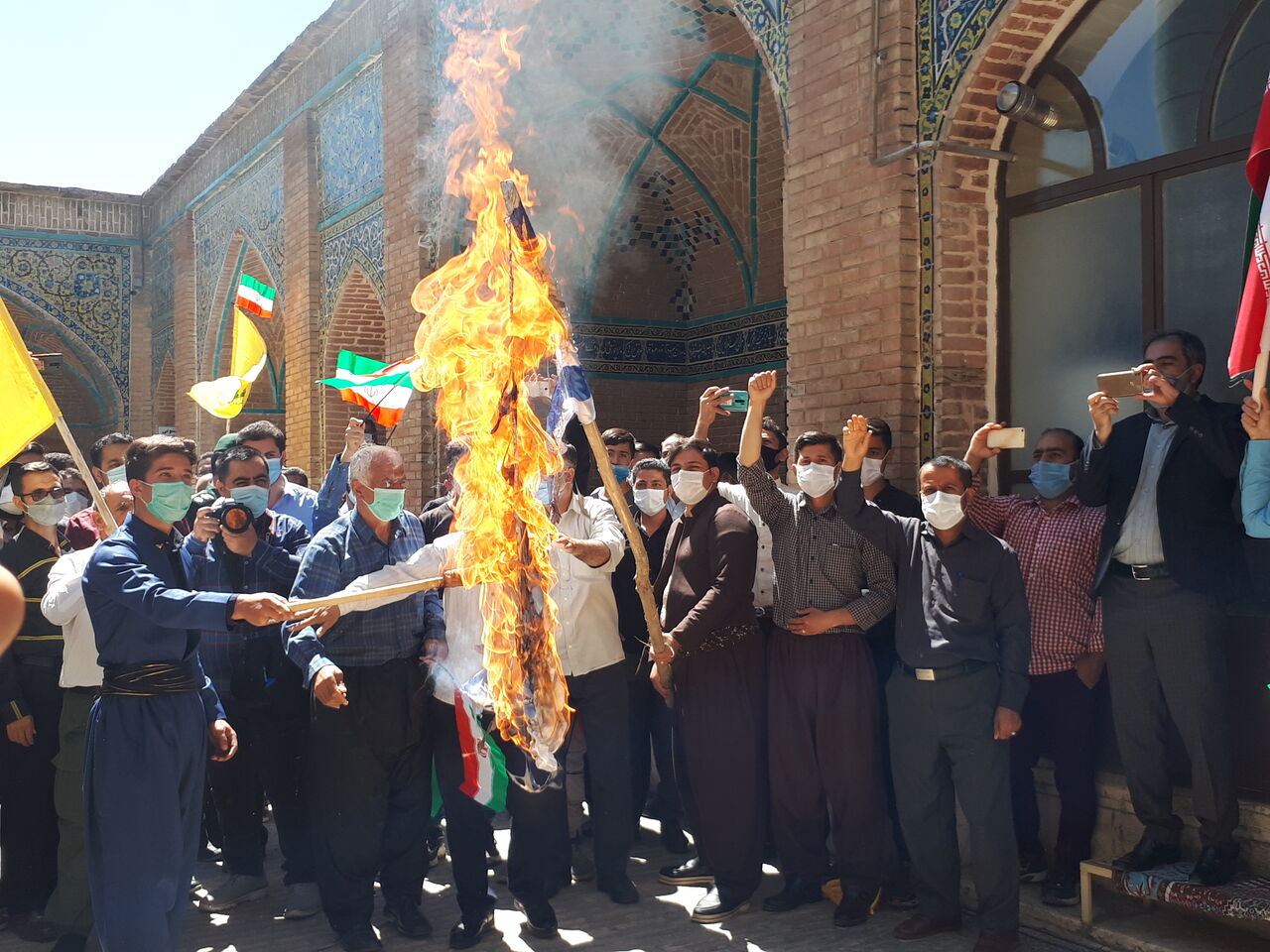 مردم سنندج در حمایت از فلسطین به خیابان آمدند | ماموستا رستمی: زمان نابودی رژیم صهیونیستی فرا رسیده است