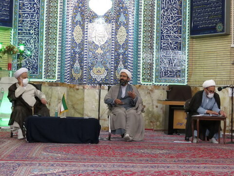 جلسه مدیران مدارس علمیه منطقه 4 تهران در مدرسه ابوذر