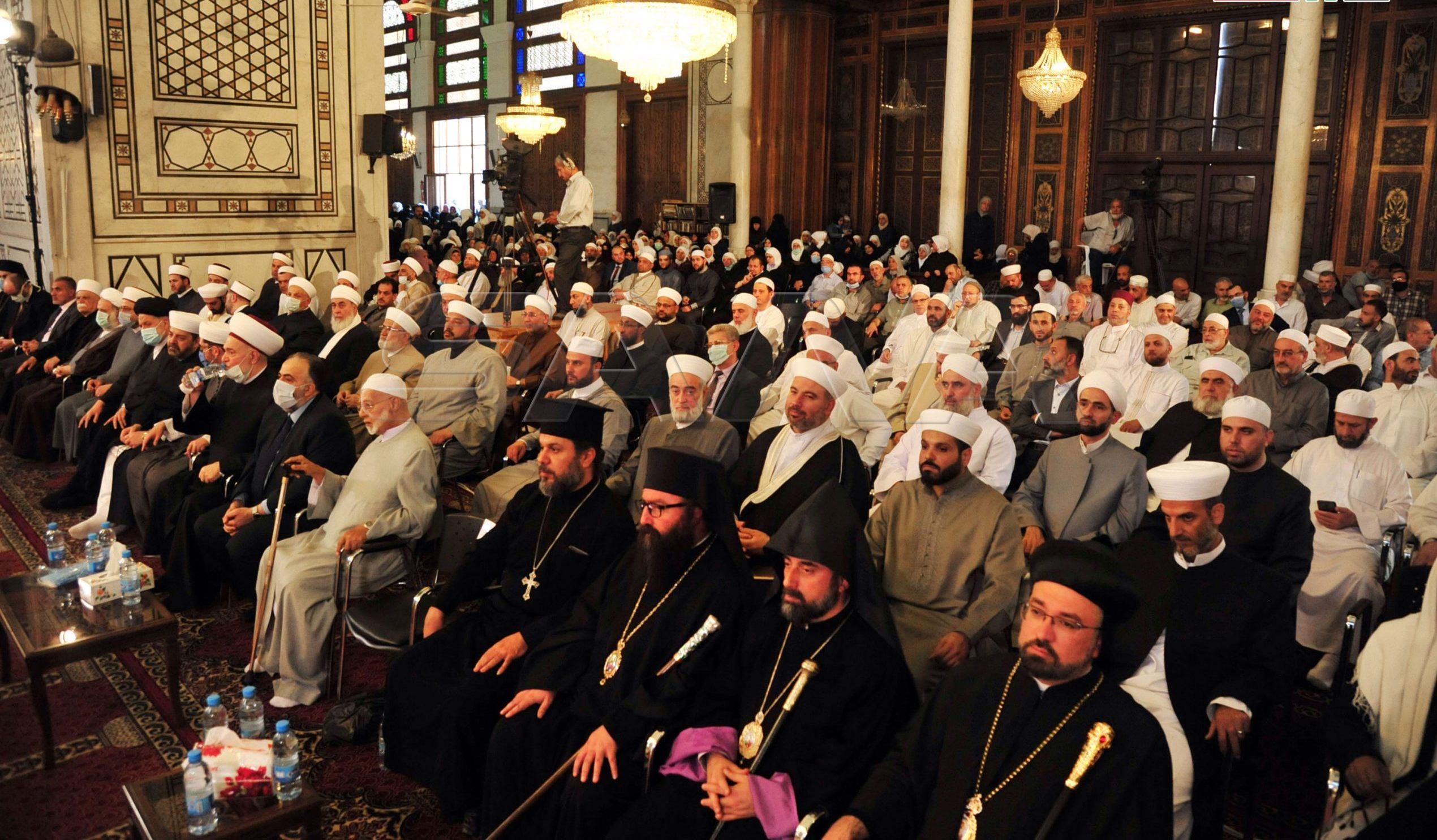 تجمع علمای مسلمان و مسیحی سوریه در مسجد اموی