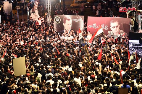 مردم سوریه در پی پیروزی بشار اسد در انتخابات جشن گرفتند