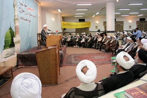 تصاویر آرشیوی از هشتمین اجلاسیه اساتید سطح عالی و خارج حوزه در خردادماه ۱۳۸۵