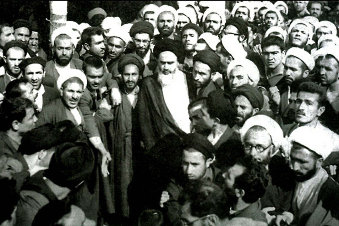 امام خمینی (ره) اینگونه "امام" شد