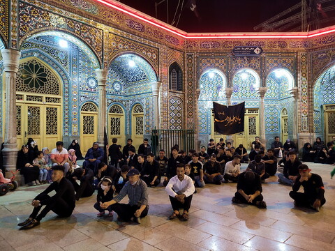 تصاویر/ حال و هوای حرم کریمه اهل بیت در شب شهادت امام صادق (ع)