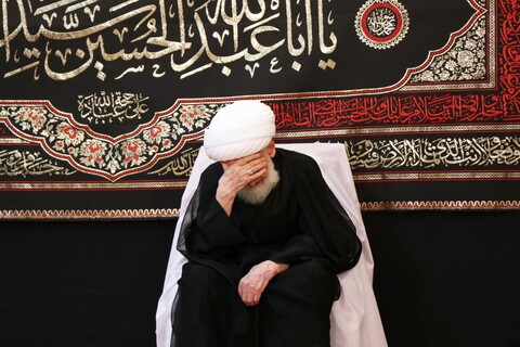 تصاویر / عزاداری شهادت امام صادق (ع) در دفتر آیت الله نوری همدانی بصورت مجازی