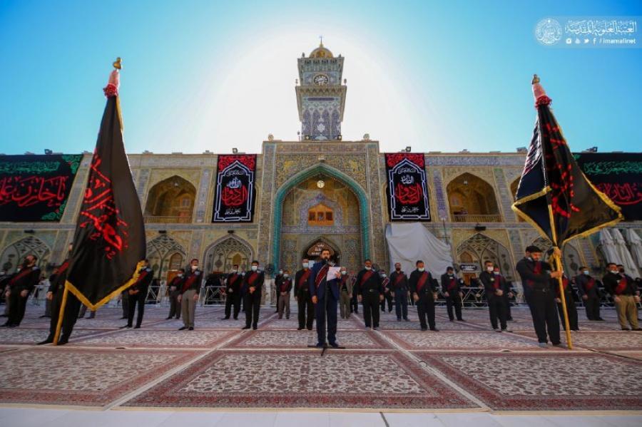 بالصور/منتسبو العتبة العلوية يؤدون الزيارة باستذكار شهادة الإمام الصادق (عليه السلام)