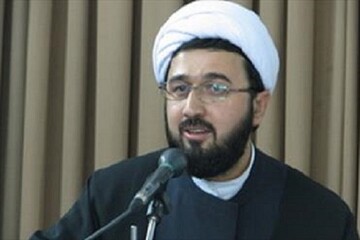 حکمرانی ولایی متمایز از حکمرانی لیبرال دموکراسی