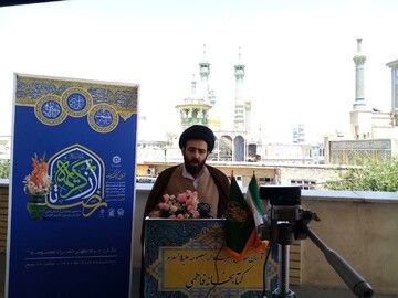 محفل ادبی از کریمه(س) تا رضا(ع) برگزار شد