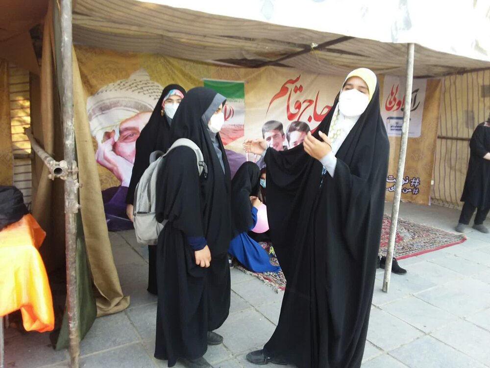 تنور داغ انتخابات در فضای شهر با حضور فعالانه بانوان همدانی