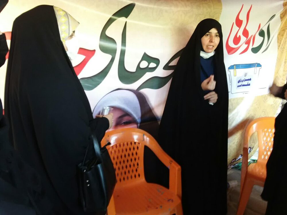 تنور داغ انتخابات در فضای شهر با حضور فعالانه بانوان همدانی