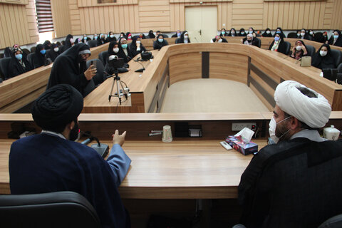 تصاویر نشست اولی هایبرترین های دبیرستان صدرای یزد