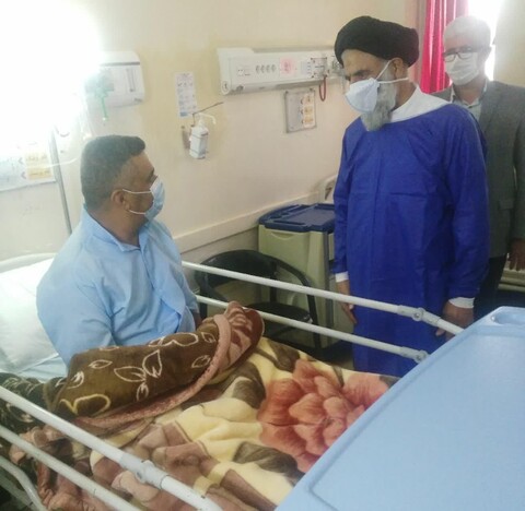 بازدید امام جمعه اهواز از بخش‌های مراقبت ویژه بیمارستان خرمشهر