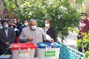 ملت ایران با انتخاب اصلح آینده بهتری برای کشور رقم بزنند