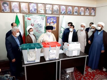 صحنه انتخابات، همانند دوران دفاع مقدس است، همه بیایید