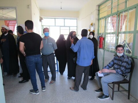 تصاویر/ حضور پرشور علما، روحانیون و مردم بیجار در انتخابات 28 خردادماه