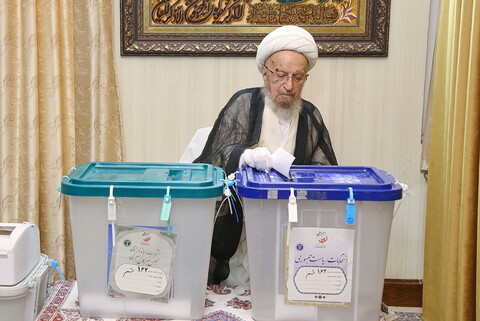 تصاویر/ شرکت مراجع و علما در انتخابات 1400