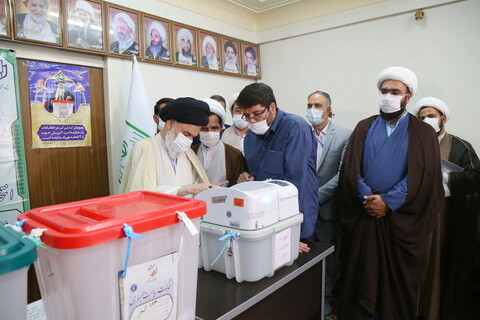  انتخابات ۱۴۰۰؛ حضور مراجع و علما پای صندوق‌های رأی -۲
