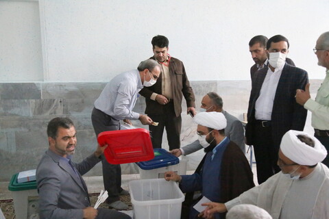 آماده‌سازی صندوق‌های سیار انتخابات ۱۴۰۰ قم