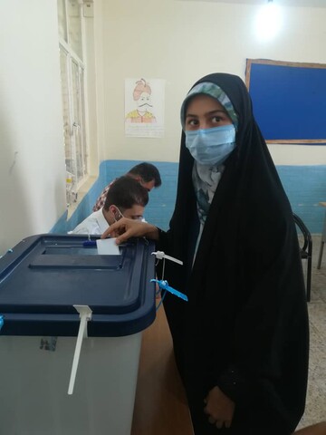 تصاویر| مشارکت "دانش آموزان" در بزرگ‌ترین انتخاب ملت ایران
