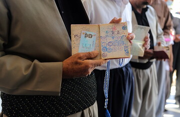 مدیر حوزه علمیه فارس حضور مردم در انتخابات را تبریک گفت