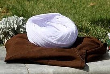 طلاب غیر ایرانی در تبریز معمم می شوند