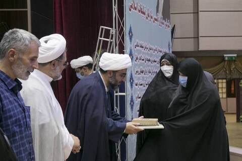 تصاویر / همایش روز تبلیغ و اطلاع رسانی دینی در تبریز