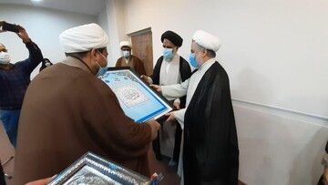 دیدار مدیران قوه قضائیه خوزستان با نماینده ولی‌فقیه در خوزستان + عکس