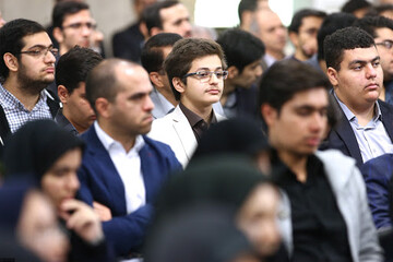 یادداشت رسیده/ استفاده از ایده های نخبگانی؛ بسترساز موفقیت دولت سیزدهم