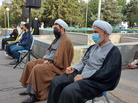 تصاویر / مراسم عمامه گذاری طلاب غیر ایرانی جامعه المصطفی تبریز
