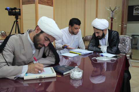تصاویر/ اولوین دوره آموزشی تربیت مروجین فرهنگ قرآنی در حوزه علمیه قزوین