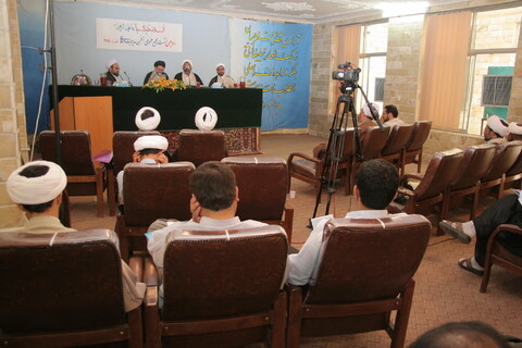 تصاویر آرشیوی از دومین نشست مجمع عمومی انجمن مدیریت اسلامی در تیرماه ۱۳۸۵
