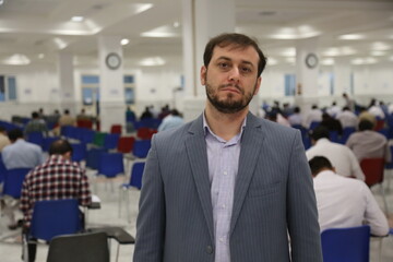 آزمون پذیرش دانشکده دین و رسانه قم برگزار شد