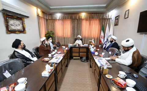 نشست رئیس مرکز اسناد نجف با مدیران رسانه رسمی حوزه