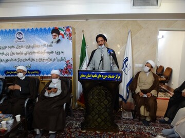 به دلیل وضعیت اقتصادی کشور، حتی نتوانستیم وضعیت معیشتی طلاب را به حداقل‌ها برسانیم