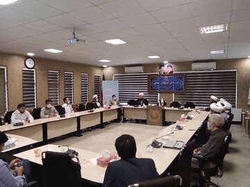 تصاویر/ تجلیل از نویسندگان حوزه دین در سازمان تبلیغات استان آذربایجان شرقی