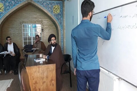 تصاویر/ دوره تابستانه مدرسه علمیه امام خمینی(ره) شهر کرمانشاه