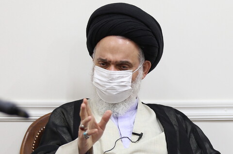 تصاویر/ دیدار رئیس سازمان پژوهش و برنامه ریزی آموزشی کشور با آیت الله حسینی بوشهری
