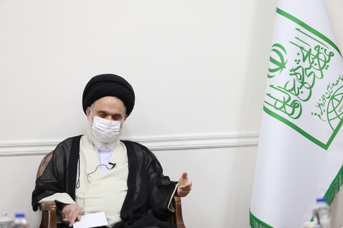 تصاویر/ دیدار رئیس سازمان پژوهش و برنامه ریزی آموزشی کشور با آیت الله حسینی بوشهری