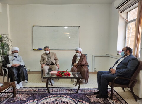 تصاویر/  بازدید رئیس سازمان پژوهش و برنامه ریزی آموزشی کشور از مرکز تربیت مبلغ معلم حوزه