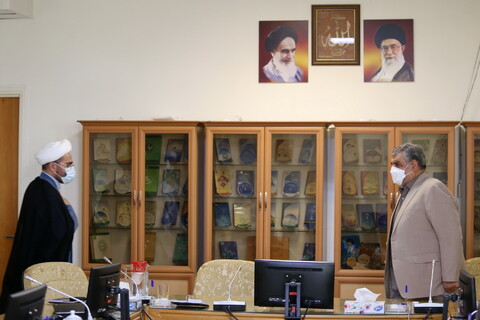 نشست رئیس سازمان پژوهش و برنامه‌ریزی آموزشی کشور با رئیس مرکز تحقیقات کامپیوتری علوم اسلامی نور