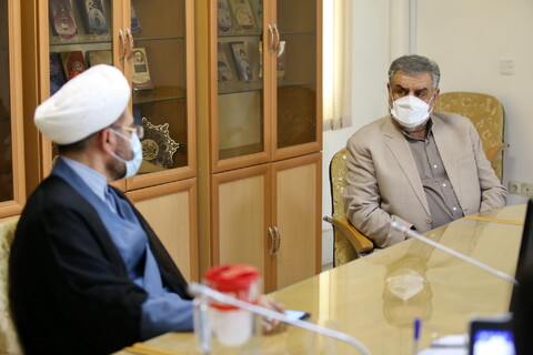 نشست رئیس سازمان پژوهش و برنامه‌ریزی آموزشی کشور با رئیس مرکز تحقیقات کامپیوتری علوم اسلامی نور