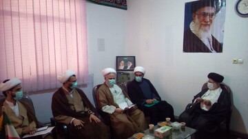 نشست هم‌اندیشی مرزبانی از مکتب اهل‌بیت(ع) در دفتر امام جمعه سوسنگرد