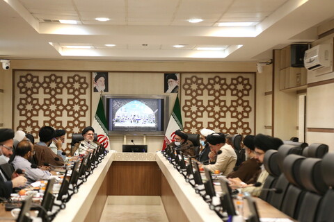 نشست بررسی تحولات اخیر افغانستان در مرکز مدیریت حوزه‌های علمیه