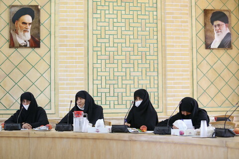 تصاویر/ نشست تخصصی چالش های تبلیغ در عرصه عفاف و حجاب