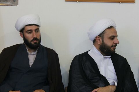 تصاویر/ نشست مدیر حوزه علمیه کردستان با روحانیون طرح هجرت شهرستان بیجار