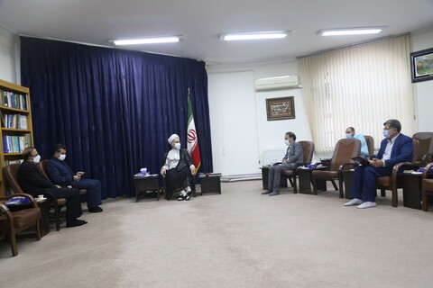 تصاویر /  دیدار رئیس سازمان امور عشایر ایران با آیت الله اعرافی