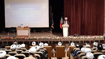 اجتماع جهادگران حوزوی با موضوع «بحران آب» در اهواز + عکس