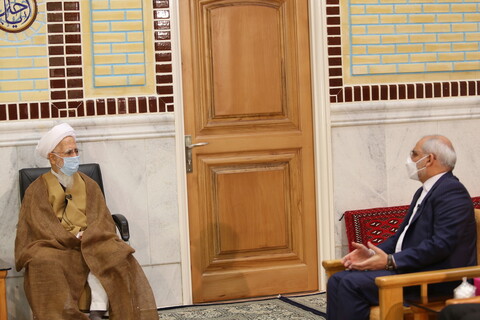 تصاویر / دیدار وزیر آموزش و پرورش با آیت الله العظمی جوادی آملی در دماوند