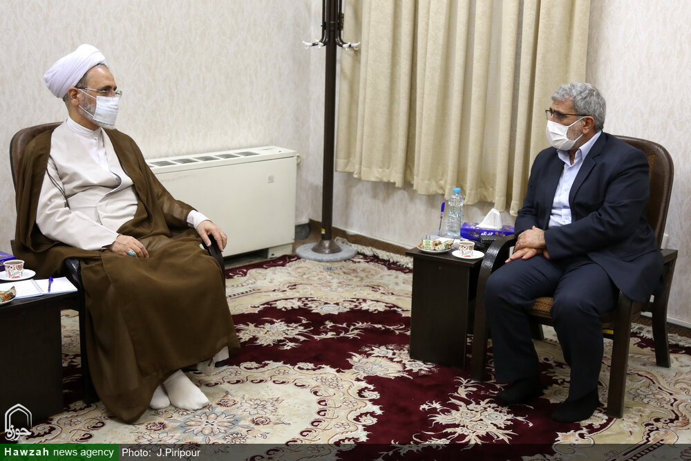 بالصور/ العميد اسماعيل قاآني يلتقي بآية الله الأعرافي بقم المقدسة