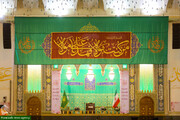 بالصور/ حرم السيدة المعصومة بنت الإمام الكاظم (ع) يزدان بكسوة خضراء استقبالا لعيد الغدير الأغر