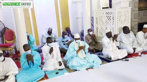 دیدار فعالان دینی ساحل عاج با رئیس مجلس اسلامی این کشور